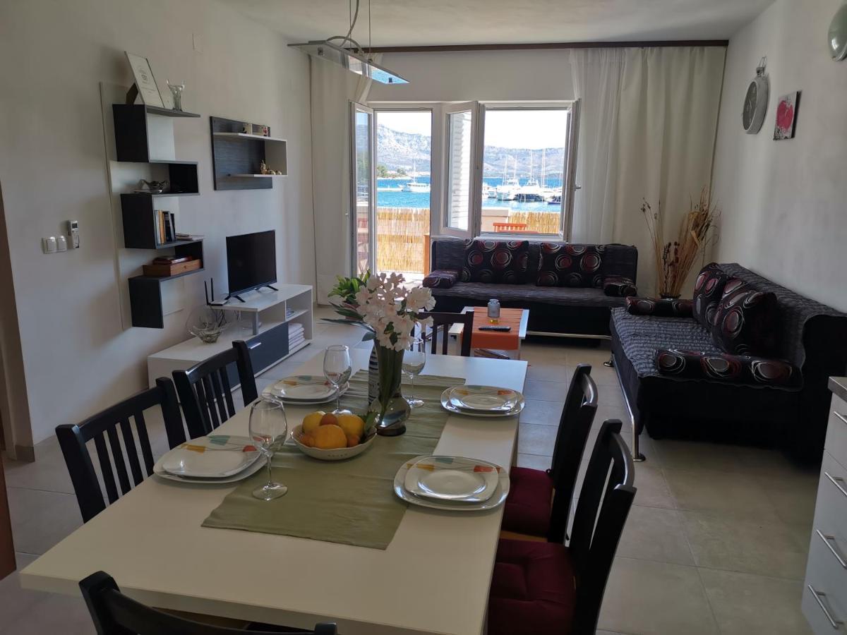Apartments Lumbardina Lumbarda Ngoại thất bức ảnh